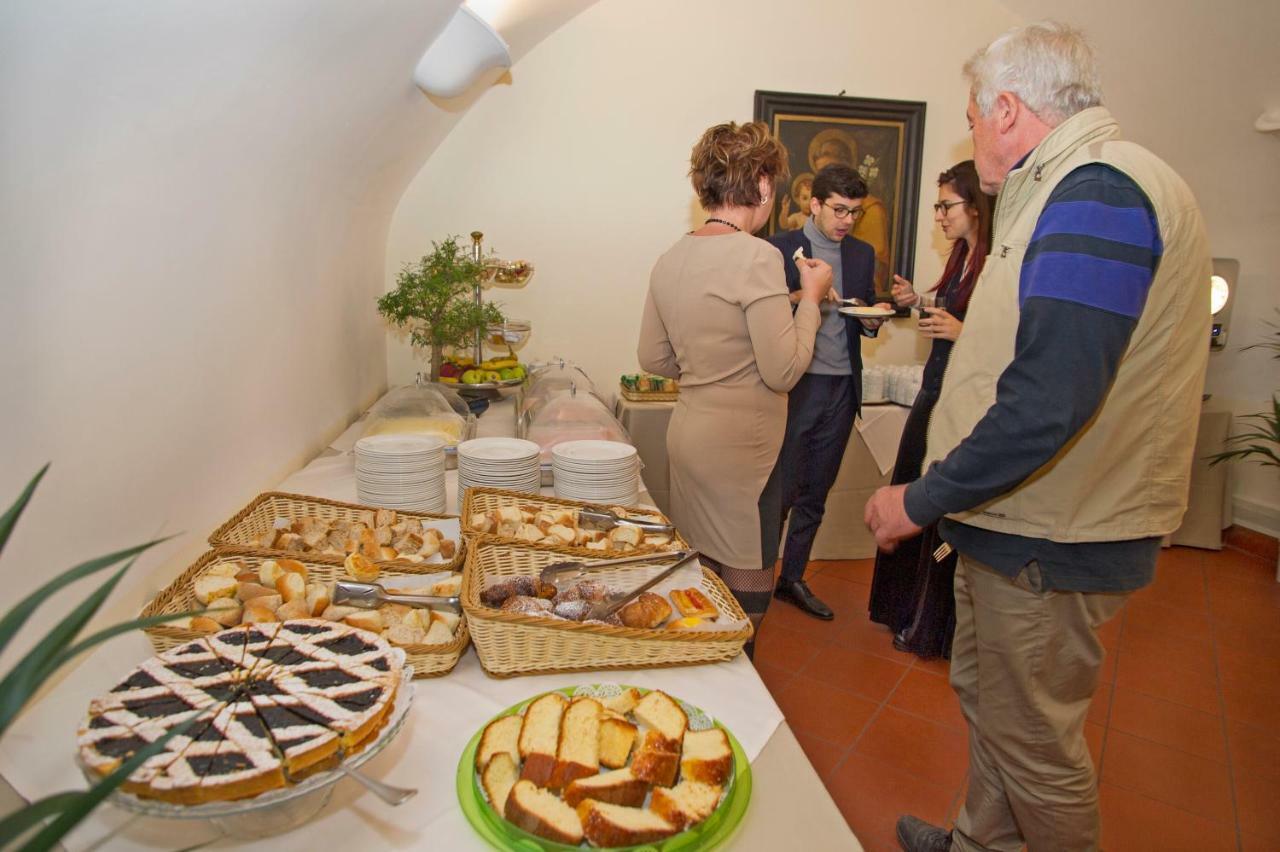 Domus Sessoriana Frühstückspension Rom