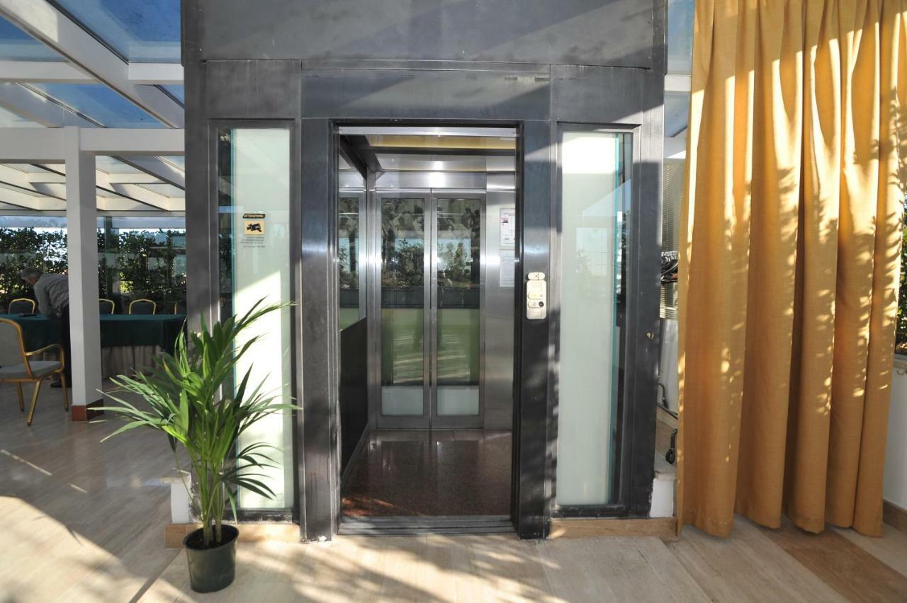 Domus Sessoriana 3* Rom